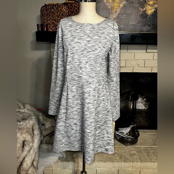 DALIA Dress Gray Stretchy Thick Spandex Dress Knee Length A-line Size Medium - Picture 1 of 9